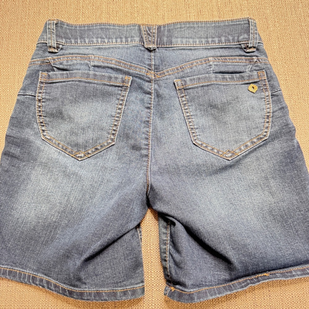 Democracy Ab solution Blue Denim Jean Shorts Womens Size 2 Stretch Mid Rise - Picture 6 of 8